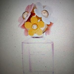 Daisy by Marc Jacobs sample sample